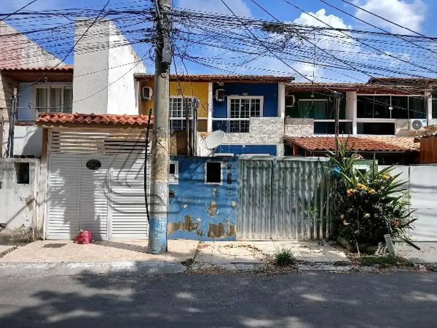Casa com 1 vaga de garagem e 361,9m² de área privativa