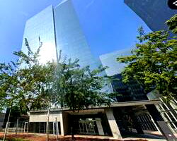 Sala Comercial com 1 vaga, ideal para investimento