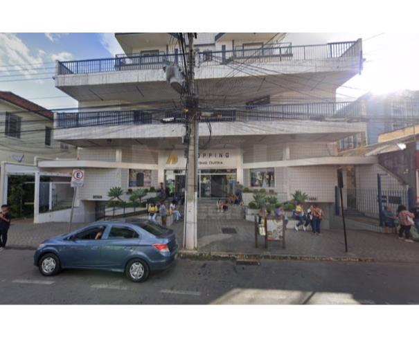 Loja comercial com 57,60m², 1 banheiro, desocupada