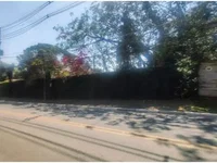 Casa em leilão com 5 quartos e 5 banheiros
