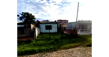 Casa em Santana do Livramento com Terreno Amplo