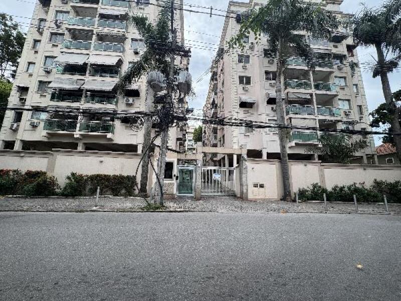 Apartamento com 2 Quartos e Vaga de Garagem em Jacarepaguá