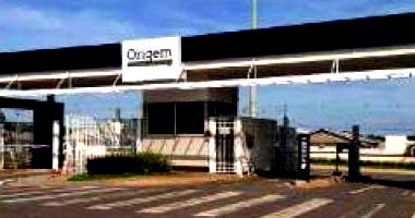 Casa em Condomínio com 3 Quartos em Várzea Grande - MT