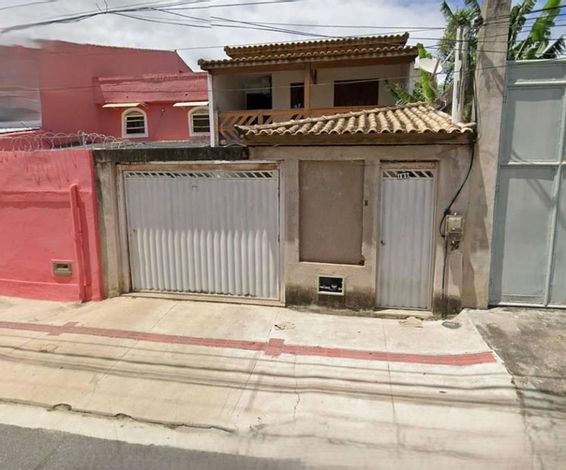 Casa 310m² com 3 dormitórios e 310m² de área construída