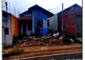 Casa em Araguari com 49,79 m² e terreno de 160 m²