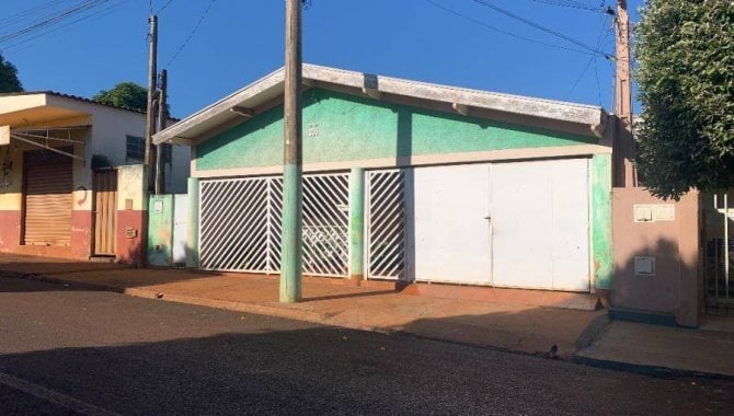 Casa 121 m² - Centro - Ipuã - SP com 2 quartos e 2 banheiros