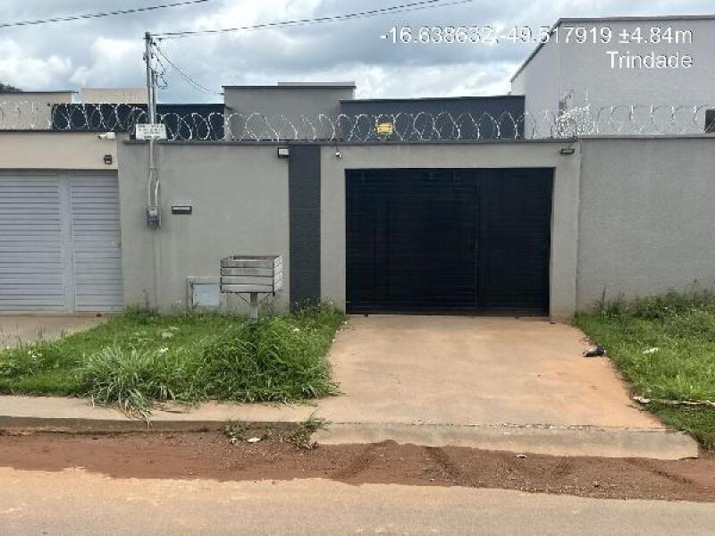 Casa aconchegante com 2 quartos, 2 banheiros e 111,58m² construída