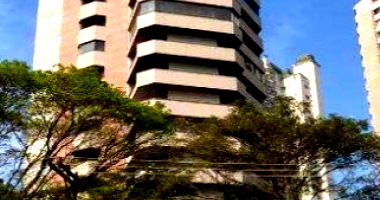 Luxuoso Apartamento com 5 Suítes e 473m² no Tatuapé