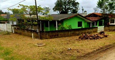 Terreno com Casa em Guaratuba - 450m²