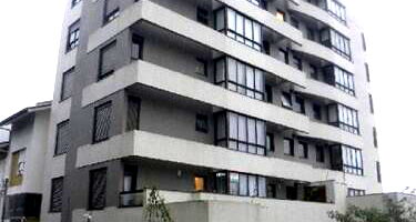 Apartamento amplo com 1 banheiro e 143m² de área privativa