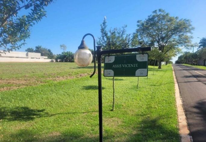 Lote de Terreno com 3.339,25 m² em Londrina/PR