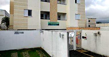 Terreno amplo em Taubaté - 963m² com vegetação