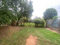 Casa com 2 dormitórios, 3 banheiros e 198m² de área construída, ocupada