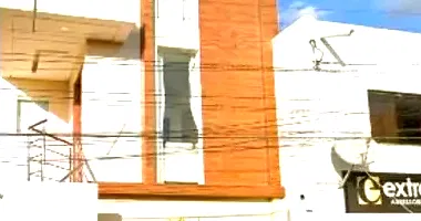 Casa com 202m² construída e 98m² de terreno, imóvel ocupado