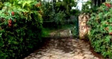 Casa em Leilão com Amplo Terreno em Vargem Grande Paulista