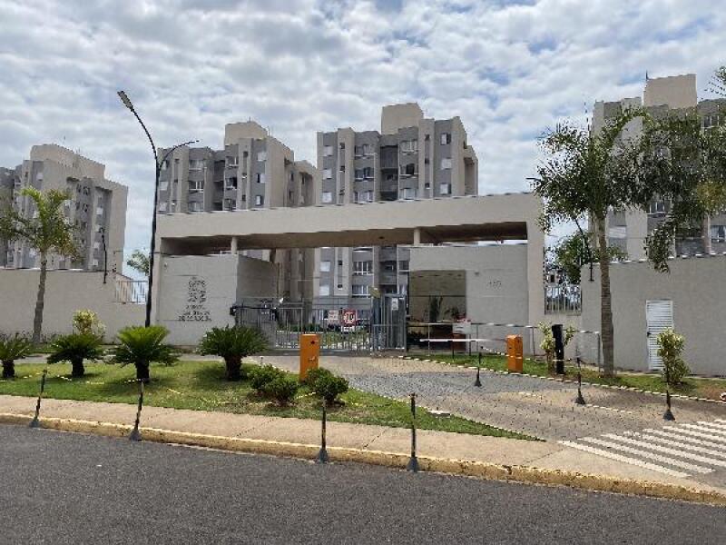 Apartamento com 2 quartos e 1 vaga em Araraquara/SP