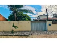 Casa ampla com 395m² construída e terreno de 455m², imóvel