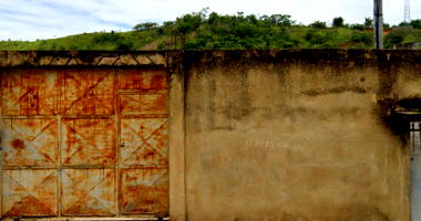 Imóvel Residencial com 3 Quartos e 2 Banheiros em Além Paraíba