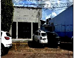 Terreno amplo com 800m², construção não averbada
