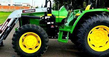 Trator John Deere 5605 Ano 2008 com Lâmina Dianteira Nova