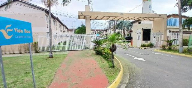 Casa com 2 quartos, 1 banheiro e 1 vaga de garagem