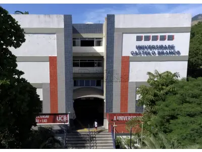 Terreno com Construções em Realengo/RJ - Universidade Castelo Branco