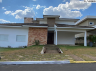 Sobrado Luxuoso com 4 Quartos em Condomínio Fechado