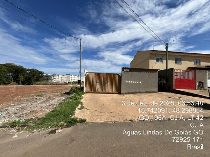 Casa em Águas Lindas de Goiás com 2 Quartos