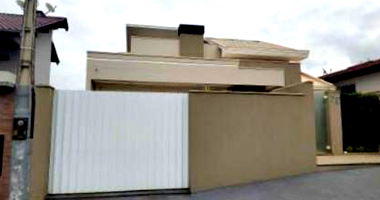 Casa 3 quartos 2 banheiros 408m² terreno 266m² construída Ocupada