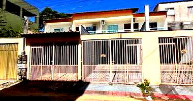 Casa em Serra/ES com 2 quartos e 1 vaga