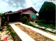 Casa de madeira com terreno de 520m² em Nova Monte Verde