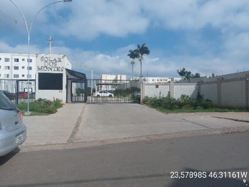 Apartamento com 2 quartos, 1 banheiro e 1 vaga