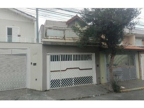 Casa em São Paulo com 109m² de área construída