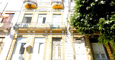 Prédio Comercial com 4 Quartos e 2 Banheiros em Glória, Rio de Janeiro