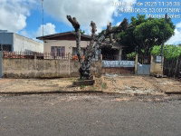 Casa com 2 quartos, 2 vagas e 114,97m² construída, desocupada