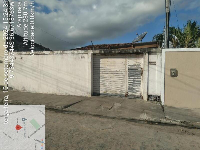 Casa com 4 Quartos e 3 Banheiros em Loteamento Ceci Cunha II