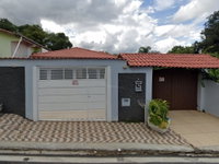 Casa com 2 quartos, 216 m² construídos, desocupada