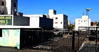 Apartamento com 2 Quartos e Vaga em Bauru