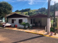 Casa de Madeira 56 m² em Terreno de 340 m² Ocupada