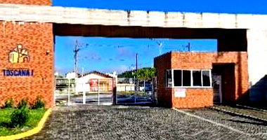 Casa com 2 quartos, 1 banheiro, 50m² área privativa, 1 vaga