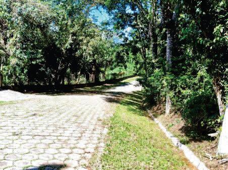 Terreno de 722,80 m² em loteamento Portal dos Nobres
