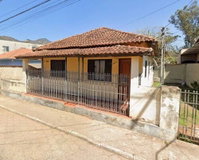 Casa padrão 3 quartos, 1 vaga, 93m² construídos em Piranguçu/MG