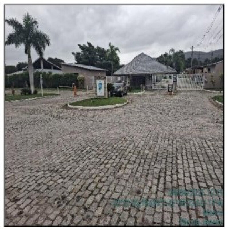 Terreno em Maricá com 604,72m² em Condomínio Fechado