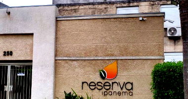 Apartamento com 2 Quartos e Box em Condomínio com Lazer Completo