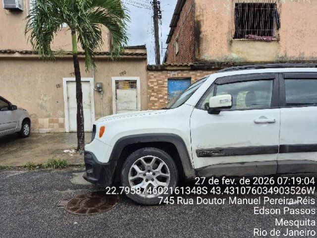 Casa com 35,89m², 1 quarto, 1 banheiro, área de serviço e cozinha