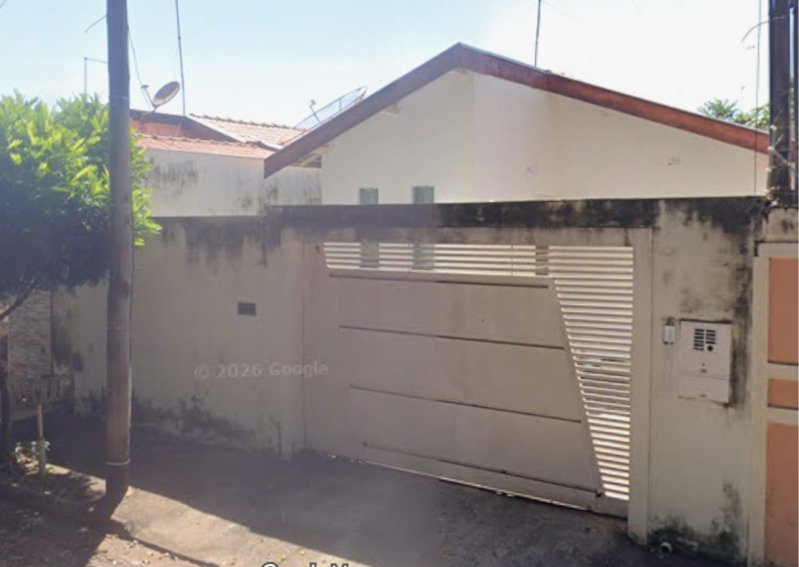 Casa com 40,28m² em terreno de 178,50m² em Araçatuba/SP