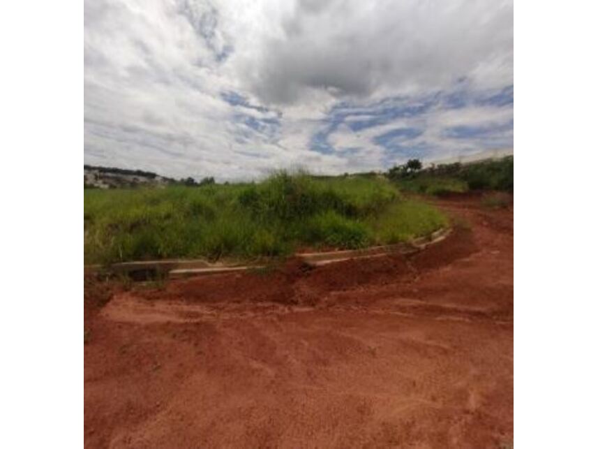 Terreno de 239,75 m² em condomínio residencial