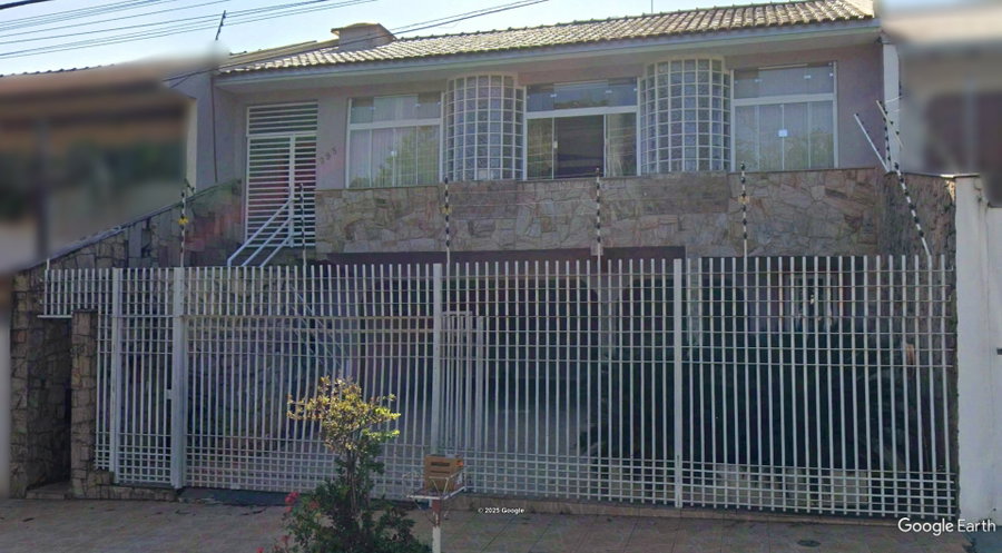 Casa com 345,80m² em Londrina/PR, 3 Quartos, 2 Suítes