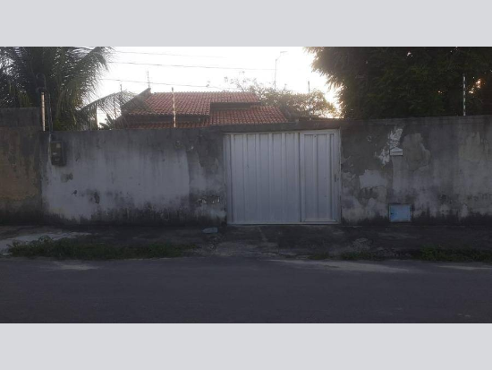Casa Ocupada com 98.77m² de Área Construída em Horizonte - CE