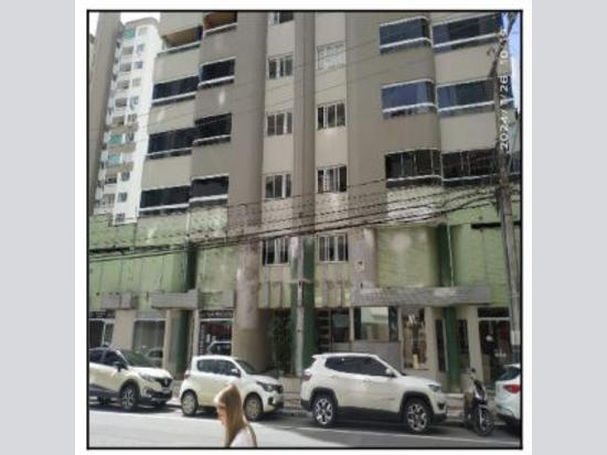 Apartamento com 2 vagas em Balneário Camboriú - SC